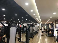 -一兆韦德健身·城市运动馆