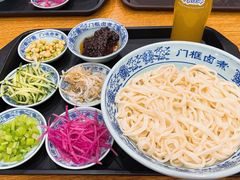 老北京炸酱面-门框胡同百年卤煮(新街口店)