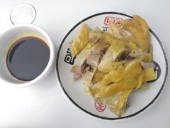 -大树下饭店(春晓镇慈岙社区卫生服务站南)