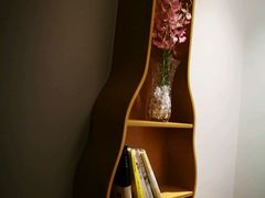 客服里的小书架-蓉逸精选酒店(成都蜀汉路东地铁站店)