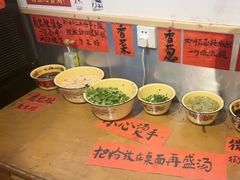 -柳州肥姨妈大骨螺蛳粉(老闵行店)