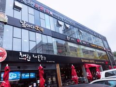 -天乐广场(食多滋美食城店)