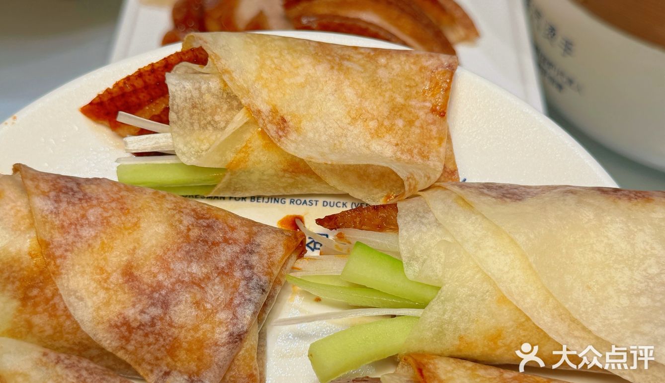 不用再飞北京！！成都也能吃到同款酥不腻烤鸭了