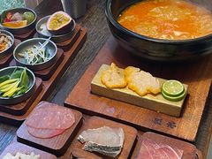 -银米·云南传统过桥米线(双廊黑金冠店)