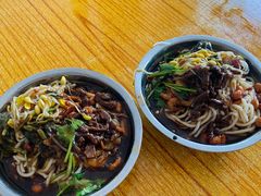 -灵山卢梅燕粉店