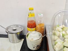 -南沙辉记烧鸡·荔枝木炭火吊烧(旧镇店)