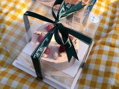 -山与蓝·轻糖鲜果蛋糕(勒泰店)