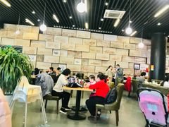 大堂-汽车博物馆主题餐厅