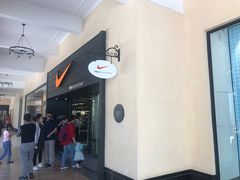 -王府井奥莱临潼小镇(临潼店)