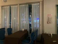 -悦享绿山墙西餐厅