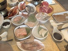 -雍和会海鲜姿造自助(湖东路店)