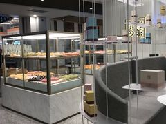 面包甜点陈列柜-奈雪的茶(市百一店)