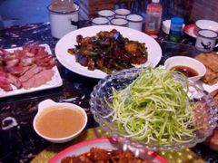 -人民公社铁锅炖·东北菜(卫国道店)