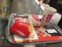 -麦当劳(中山公园龙之梦店)