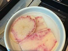 -雍容荟帝王蟹活龙虾展台自助(IFS黑金店)