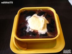 雪山红豆凉粉-满记甜品(湖滨店)