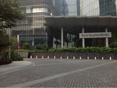 大门口-广州四季酒店