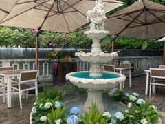 -Mark&Mars Restaurant