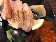 炙烧鲑鱼亲子寿司-鰓呼吸 石垣島 美崎町店