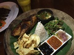 -Pundi Pundi Restaurant