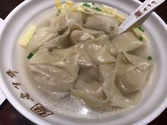刀鱼馄饨-老半斋(福州路店)