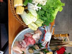 -樾餐厅泰式海鲜火锅(民歌湖店)