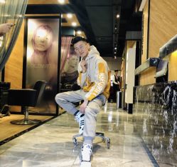 -Z.X HAIR SALON张新美业