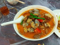 冬阴功浸蚬-陈根记大牌档