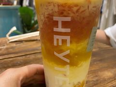 -喜茶(杭州滨江宝龙店)