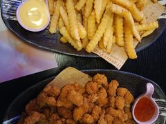 -樱花里音乐餐吧·牛扒椰子鸡(东圃店)