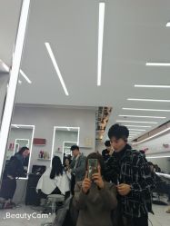 -朗峰专业美发沙龙