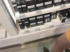 -国药中服免税(北京坊店)