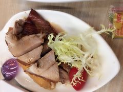 三星拱照-太兴烧味餐厅(香港机场店)
