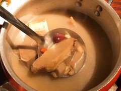 百岁牛骨头汤-龚印记牛骨牛杂屋·四代传承(珠影星光城店)