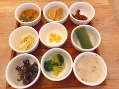 -乐领拈花溪·林涧食韵