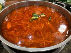 酸汤锅底-黄利砖万峰林布依特色酸笋牛肉馆