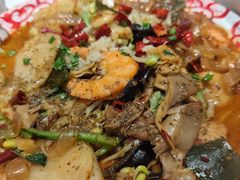 -嗨辣小聚·盘锦河蟹·海鲜烧烤龙虾(盘锦十年好店)