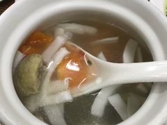 -正宗普宁豆干坊·洪记砂锅粥(红领巾路店)
