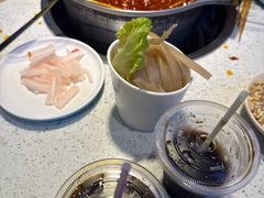 -钢管厂五区小郡肝串串香(蜀都万达店)