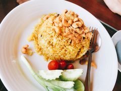 -Baan Ploy Samed Restaurant ร้านอาหารบ้านพลอยเสม็ด