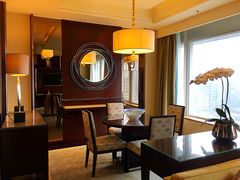 -深圳星河丽思卡尔顿酒店