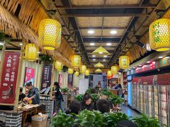 大堂-川麻婆泥锅涮肚·串串火锅(物资学院店)