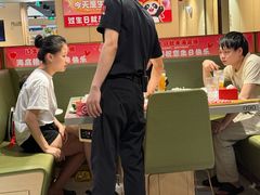 -海底捞火锅(地王新天地店)
