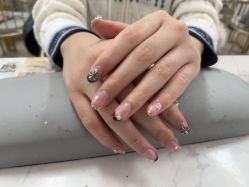 -尤米一站式美甲美睫