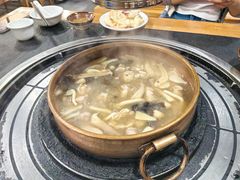 -阿山卓·野生菌火锅·纳西火塘烤肉