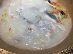 -颜氏双江清水鱼一养身火锅(磁器口店)