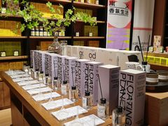 -上海三联书店READWAY(华中首店)