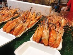 -席娜卡琳火车铁道夜市