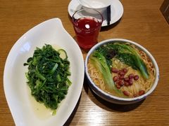 -菩提树·素食餐厅(汇智国际商业中心店)