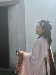 -一揽芳华汉服旗袍体验馆(拙政园店)